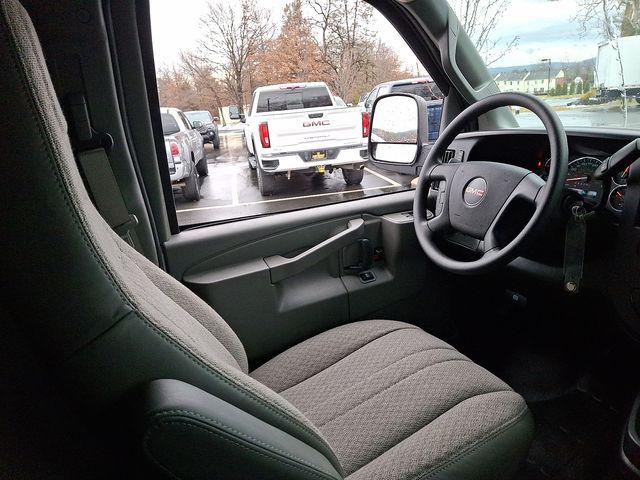 2025 GMC Savana Cargo RWD 2500 Extended Wheelbase Work Van
