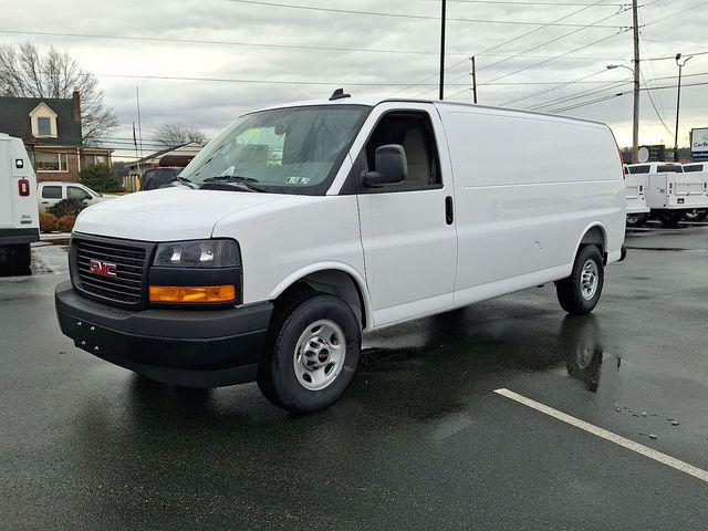 2025 GMC Savana Cargo RWD 2500 Extended Wheelbase Work Van