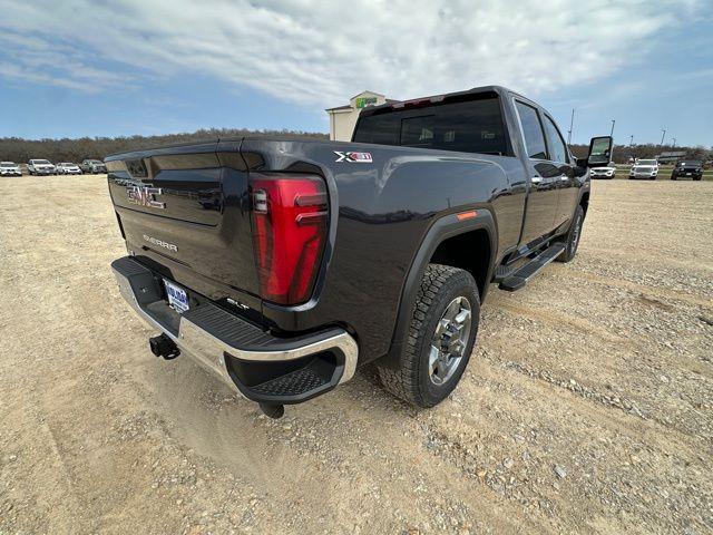 2026 GMC Sierra 2500HD Crew Cab, Standard Bed, SLT, 4WD