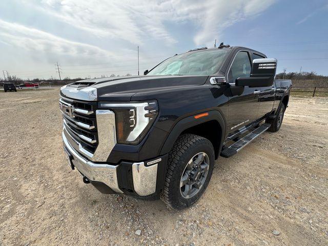 2026 GMC Sierra 2500HD Crew Cab, Standard Bed, SLT, 4WD