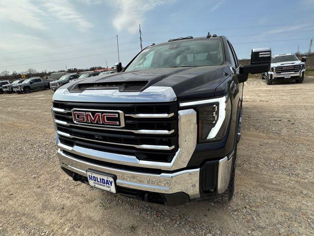 2026 GMC Sierra 2500HD Crew Cab, Standard Bed, SLT, 4WD