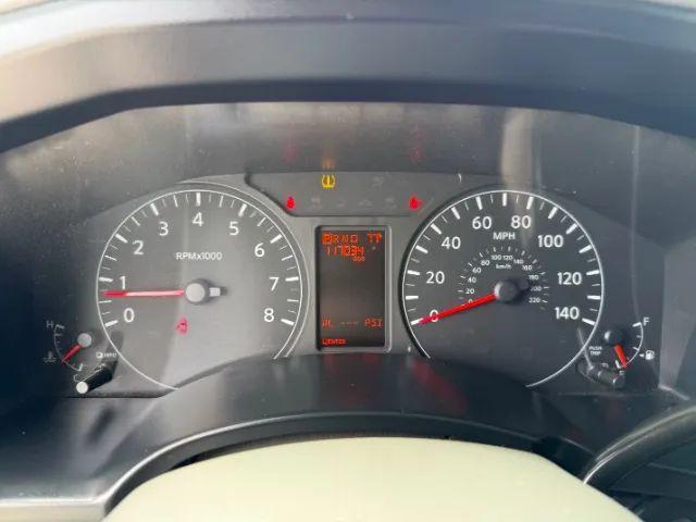 2019 Nissan 2500 S V6