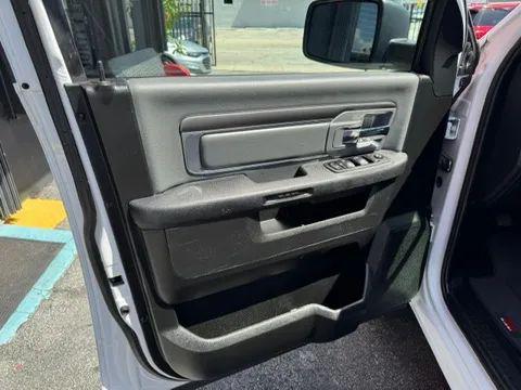 2021 Ram 1500 SLT Crew Cab 4x2 57 Box