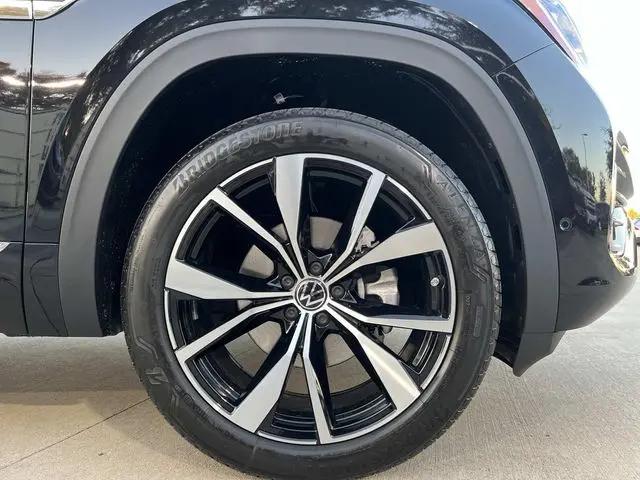 2026 Volkswagen Atlas SEL Premium R-Line