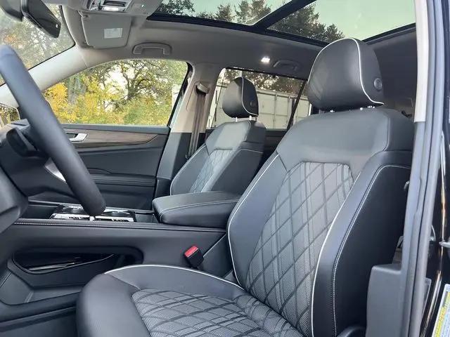 2026 Volkswagen Atlas SEL Premium R-Line