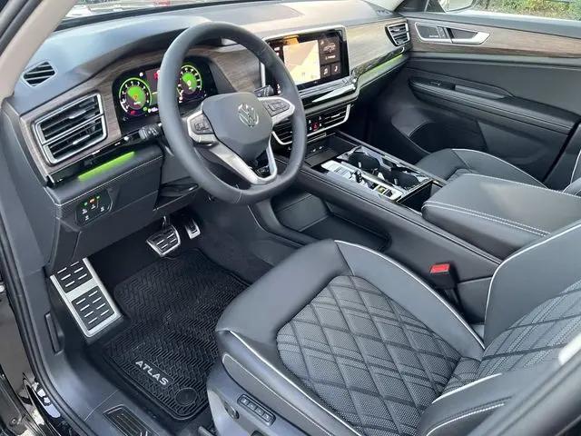 2026 Volkswagen Atlas SEL Premium R-Line