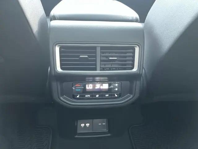 2026 Volkswagen Atlas SEL Premium R-Line