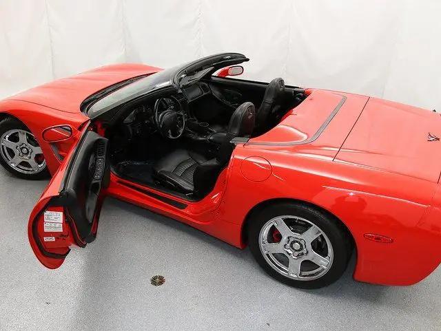 1999 Chevrolet Corvette Base