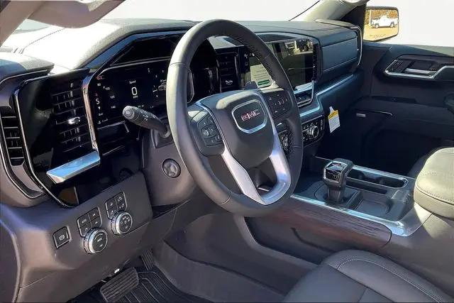 2026 GMC Sierra 1500 Crew Cab, Short Bed, SLT, 4WD