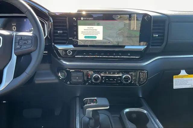 2026 GMC Sierra 1500 Crew Cab, Short Bed, SLT, 4WD