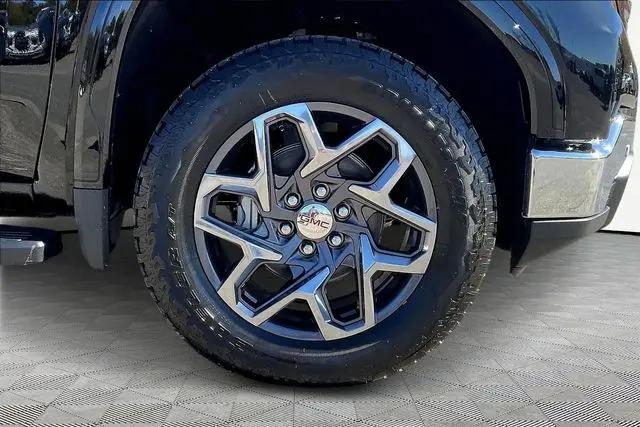 2026 GMC Sierra 1500 Crew Cab, Short Bed, SLT, 4WD