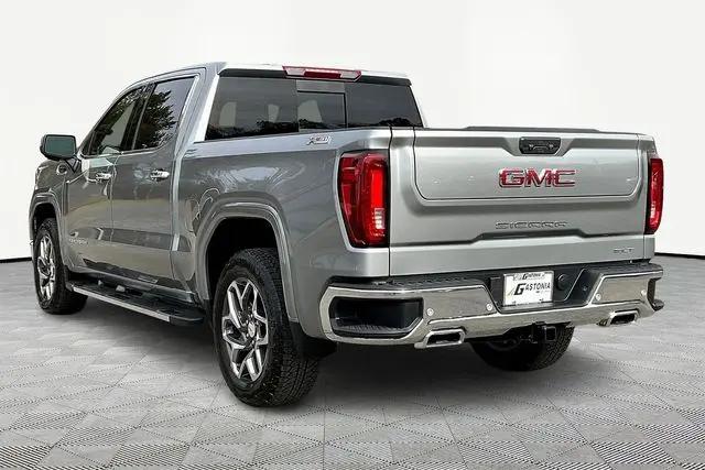 2026 GMC Sierra 1500 Crew Cab, Short Bed, SLT, 4WD