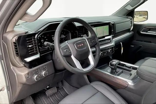 2026 GMC Sierra 1500 Crew Cab, Short Bed, SLT, 4WD