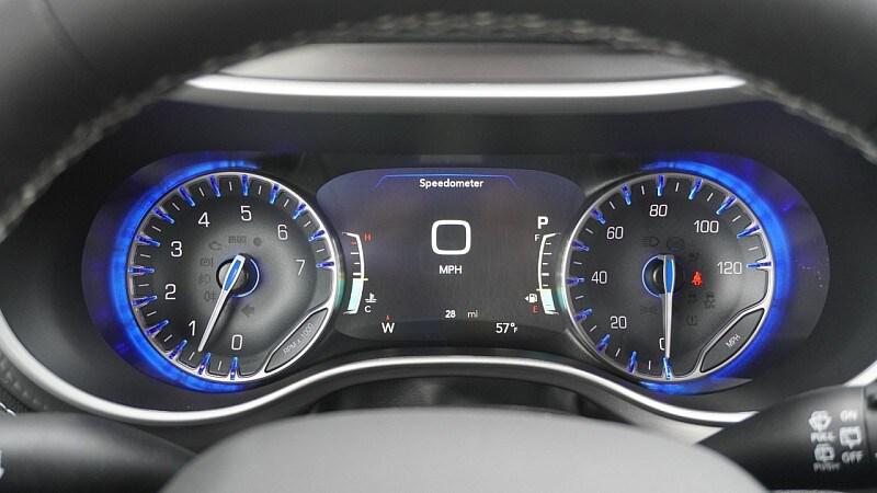 2026 Chrysler Pacifica Select