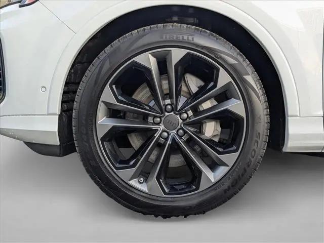 2026 Audi Q7 Premium Plus TFSI quattro tiptronic