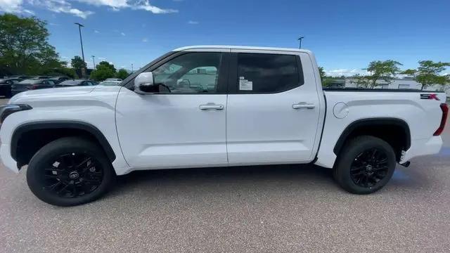 2026 Toyota Tundra SR5 CrewMax 5.5' Bed