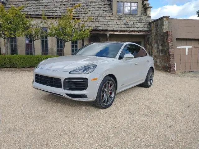 2022 Porsche Cayenne GTS
