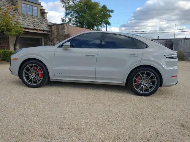 2022 Porsche Cayenne GTS