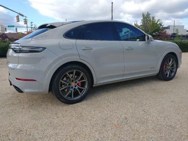 2022 Porsche Cayenne GTS