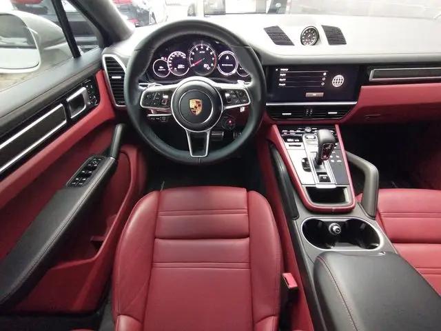 2022 Porsche Cayenne GTS