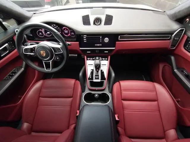 2022 Porsche Cayenne GTS