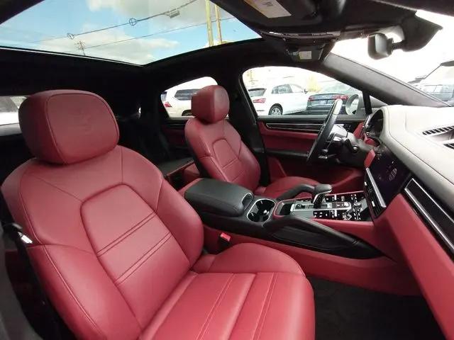 2022 Porsche Cayenne GTS