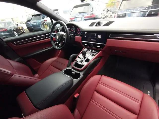 2022 Porsche Cayenne GTS