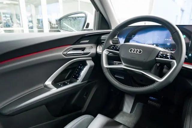 2025 Audi Q5 Premium Plus TFSI quattro S tronic