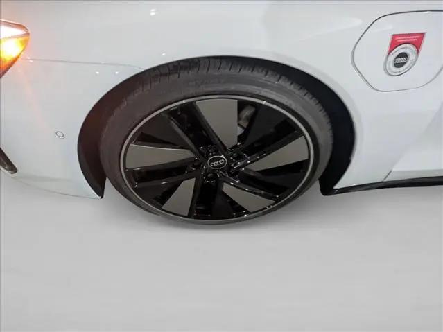 2026 Audi e-tron GT Prestige quattro