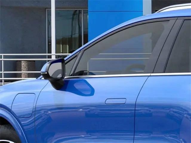 2025 Chevrolet Equinox LT 2