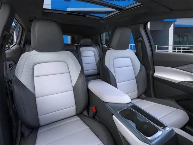 2025 Chevrolet Equinox LT 2