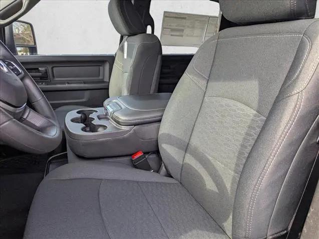 2026 Ram 3500 Tradesman Crew Cab 4x4 8' Box