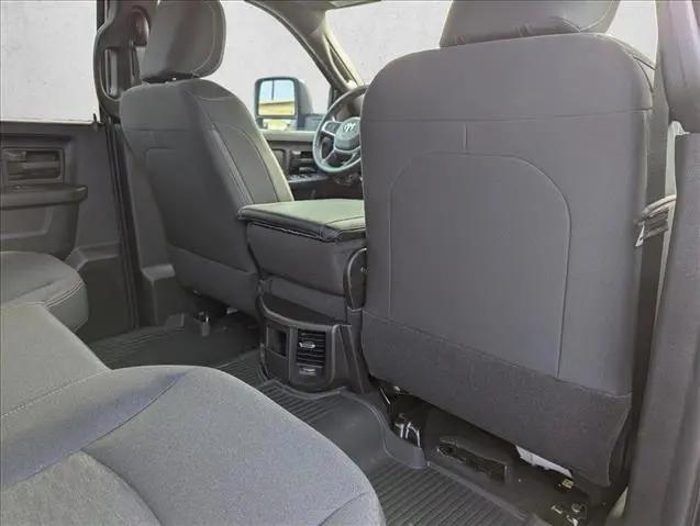 2026 Ram 3500 Tradesman Crew Cab 4x4 8' Box