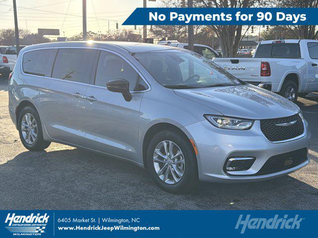 2026 Chrysler Pacifica Select for sale in Wilmington, NC
