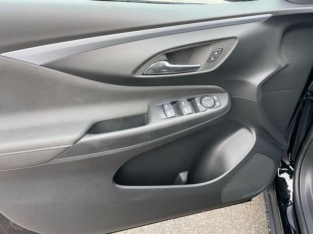 2026 Buick NV Preferred FWD