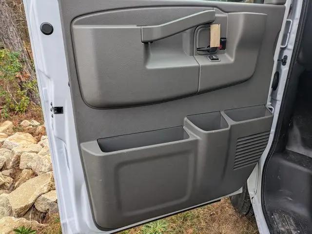 2025 Chevrolet Express Cutaway Work Van
