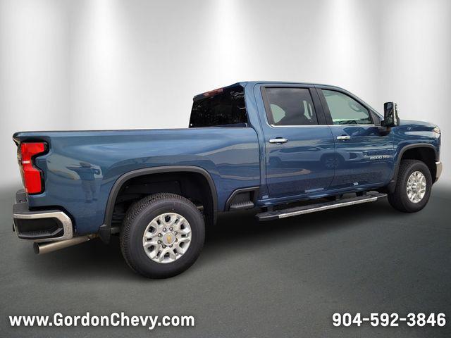 2025 Chevrolet Silverado 2500HD 2WD Crew Cab Standard Bed LTZ