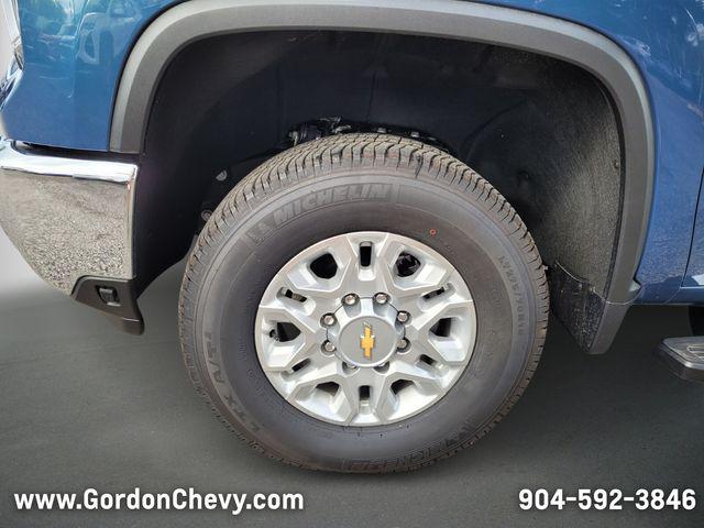 2025 Chevrolet Silverado 2500HD 2WD Crew Cab Standard Bed LTZ