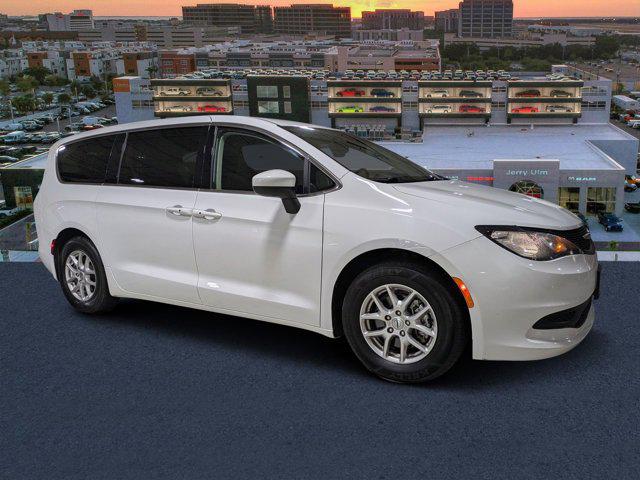 2023 Chrysler Voyager LX 2023 Chrysler Voyager LX