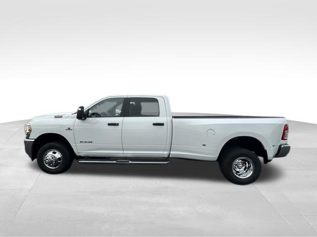 2024 RAM 3500 Big Horn Crew Cab 4x4 8 Box 2024 RAM 3500 Big Horn Crew Cab 4x4 8 Box