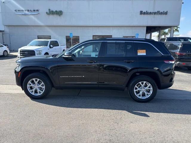 2023 Jeep Grand Cherokee Limited 4x2 2023 Jeep Grand Cherokee Limited 4x2