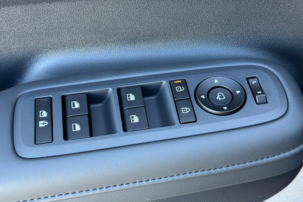 2026 Hyundai Santa Fe Limited - Photo 11