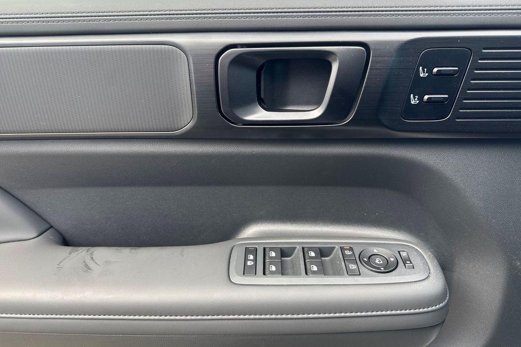 2026 Hyundai Santa Fe Calligraphy - Photo 10