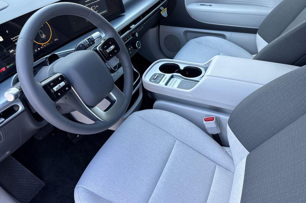 2026 Hyundai IONIQ 9 S - Photo 9