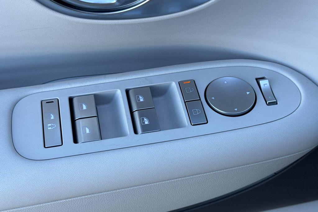 2026 Hyundai IONIQ 9 S - Photo 11