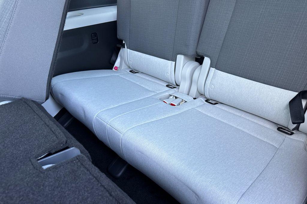 2026 Hyundai IONIQ 9 S - Photo 16