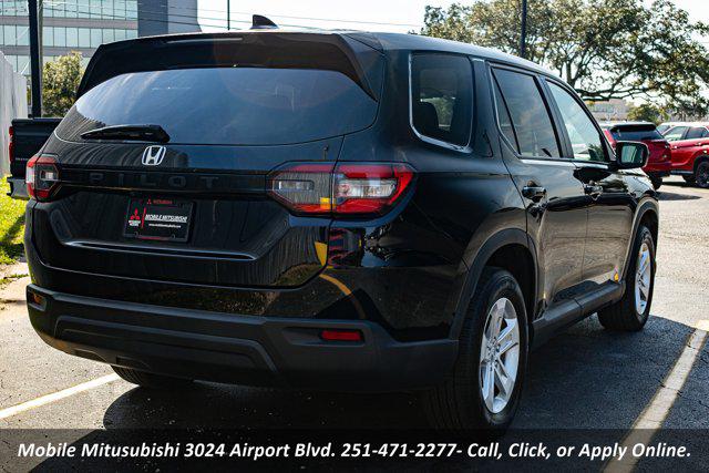 2023 Honda Pilot 2WD LX