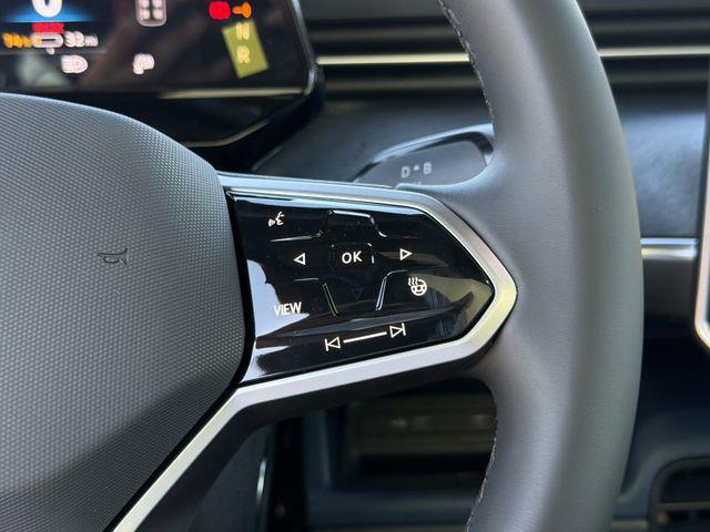 2025 Volkswagen ID. Buzz Pro S Plus