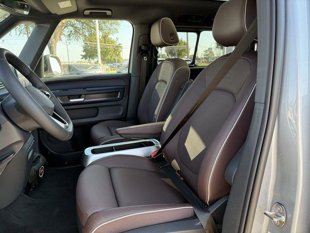 2025 Volkswagen ID. Buzz Pro S Plus