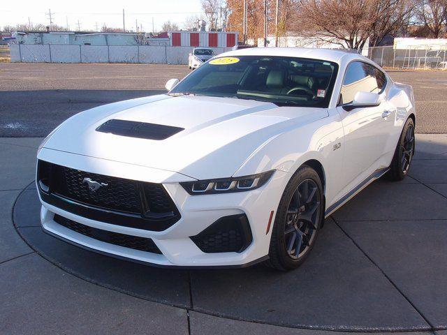 2025 Ford Mustang GT Premium Fastback